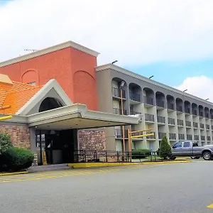 https://howard-johnson-inn-clifton.us-newyorkcity.com